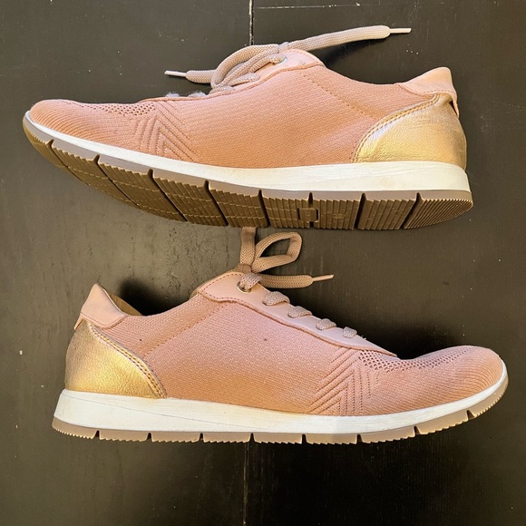 Shoes - Dusty Pink & Rose Gold casual sneakers, made in Italy. Size 42 EU, size 11